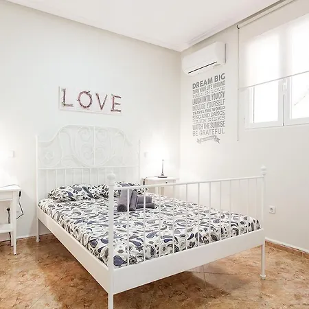 Boutique Apartments In The Heart Of Madrid Exterior photo