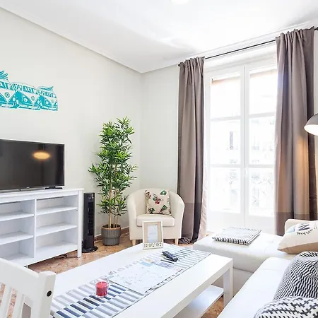 Boutique Apartments In The Heart Of Madrid Exterior photo