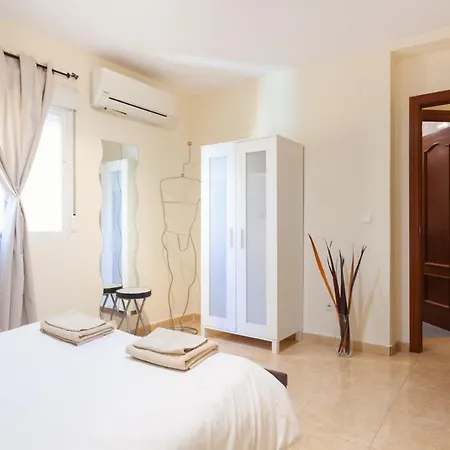 Boutique Apartments In The Heart Of Madrid Exterior photo