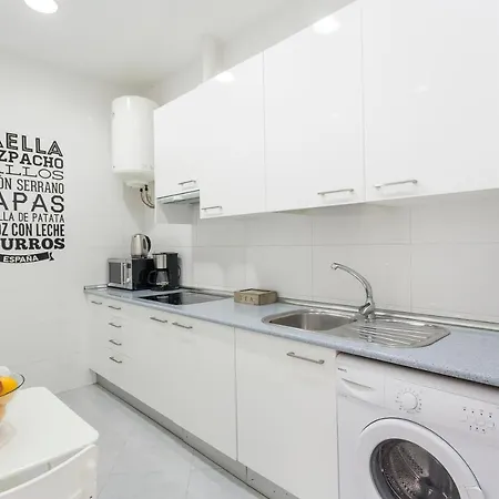Boutique Apartments In The Heart Of Madrid Exterior photo