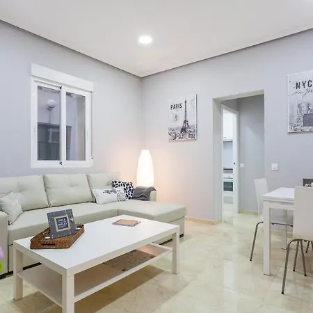 Boutique Apartments In The Heart Of Madrid Exterior photo