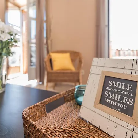 Boutique Apartments In The Heart Of Madrid Exterior photo