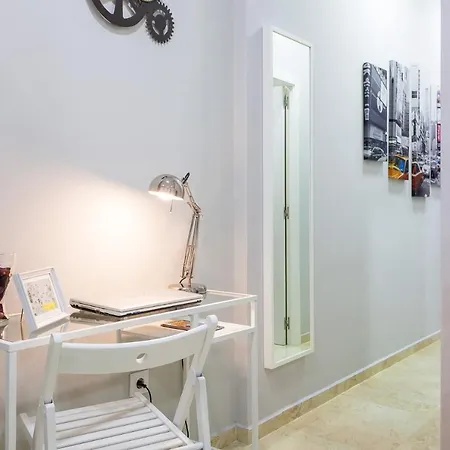 Boutique Apartments In The Heart Of Madrid Exterior photo