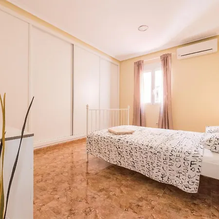 Boutique Apartments In The Heart Of Madrid Room photo
