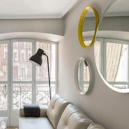 Boutique Apartments In The Heart Of Madrid Room photo