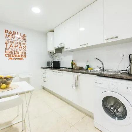 Boutique Apartments In The Heart Of Madrid Room photo