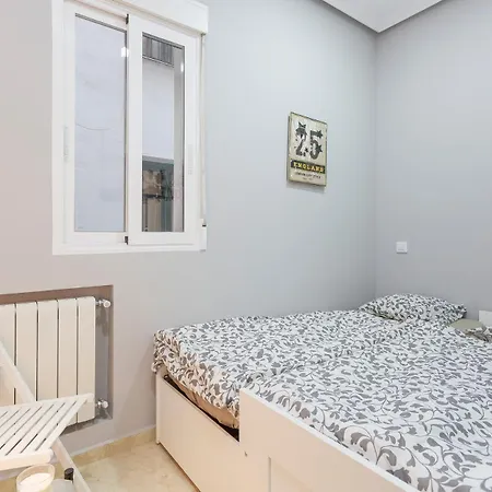 Boutique Apartments In The Heart Of Madrid Room photo