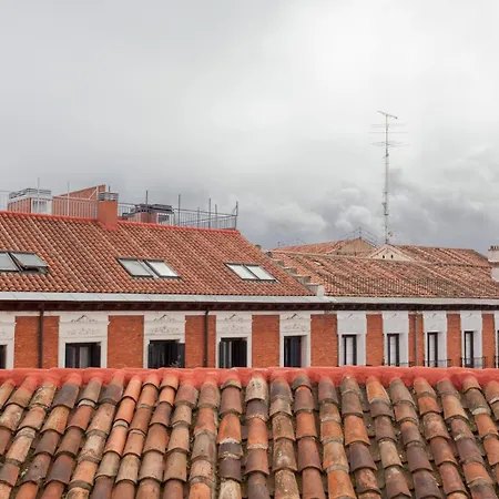 Boutique Apartments In The Heart Of Madrid Room photo