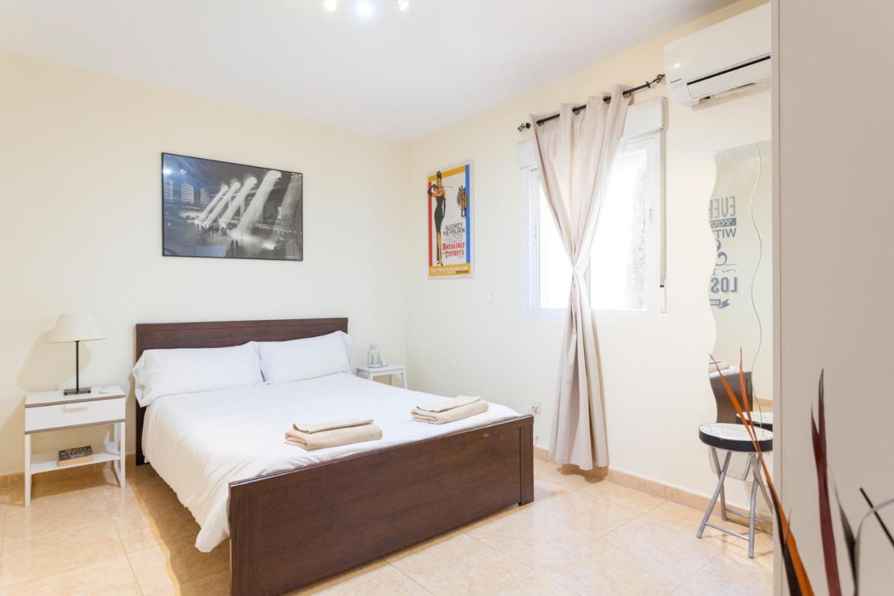 Boutique In The Heart Of Apartment